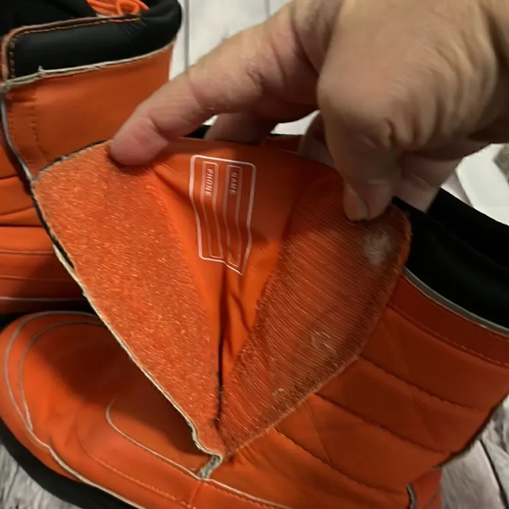 Lands End - Orange Snow Boots - Size 4